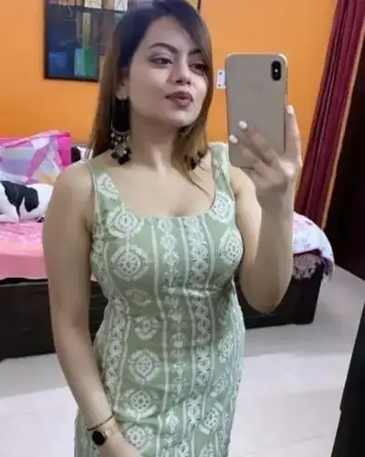 Call Girl in Noney